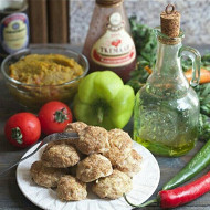Диетические котлеты из индейки с кабачком