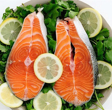 Рецепт Маринованный лосось с салатом из чили, огурца и сока лайма