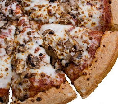 Рецепт Пицца со свежими грибами под соусом