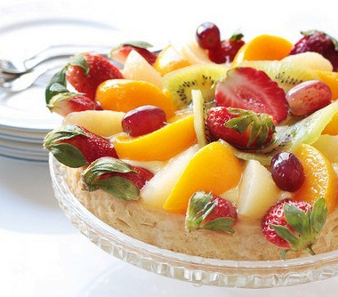 Рецепт Песочный торт с манго и клубникой