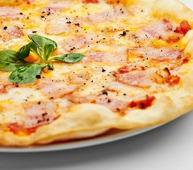 Рецепт Пицца с корейкой под соусом