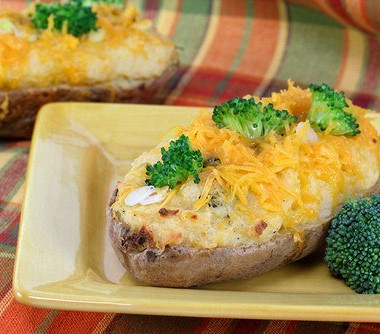 Рецепт Сладкий картофель, фаршированный брокколи и фетой