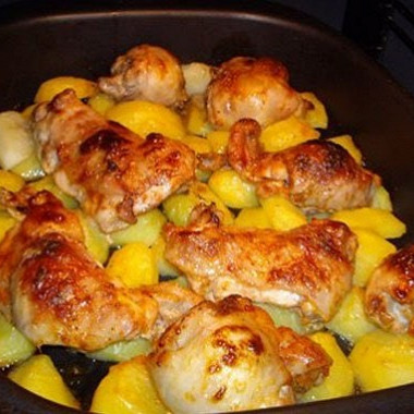 Рецепт Картофель с курицей в духовке
