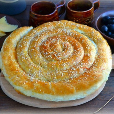 Рецепт Слоеный пирог по‑деревенски с фасолью и сыром