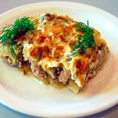 Рецепт Мясо по‑французски с картофелем, помидорами и сыром