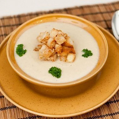 Рецепт Сырный суп из лесных грибов с крутонами