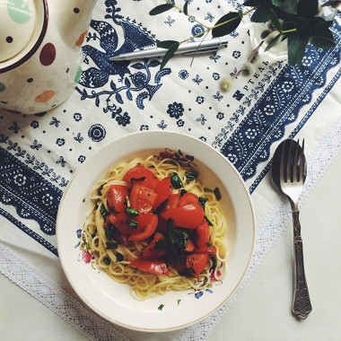 Рецепт Спагетти с томатами и черемшой
