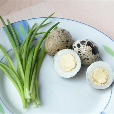 Рецепт Перепелиные яйца с молотым перцем и солью