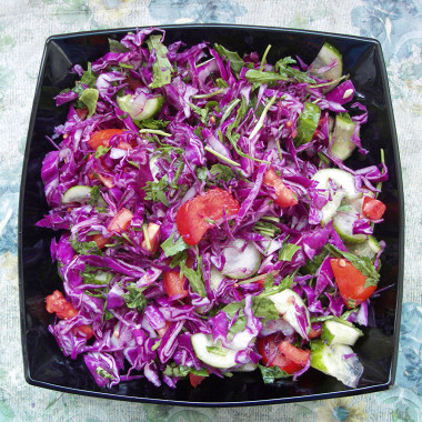 Рецепт Овощной салат с краснокочанной капустой