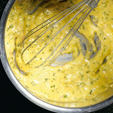 Рецепт Сливочный соус а‑ля беарнез с кинзой