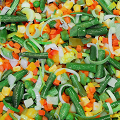 Фотография рецепта Салат из ячменя, кукурузы, зеленой фасоли и козьего сыра автор Ольга Худина