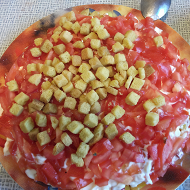 Салат с копчеными окорочками