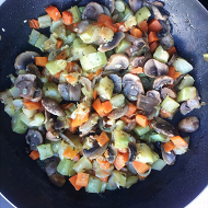 Овощное рагу с шампиньонами