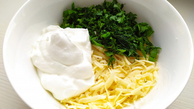 Фото шага рецепта Котлеты с начинкой в духовке 189286 шаг 7