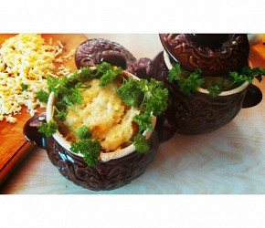 Фотография рецепта Курица с картофелем в горшочке
