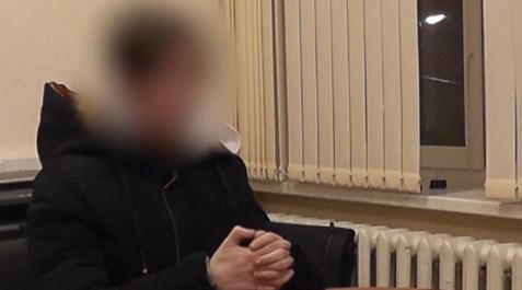 Подросток за один вечер зарубил свою семью топором