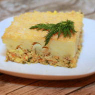 Рыбная запеканка с картофельным пюре
