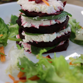 Фотография рецепта Слоеная свекла с козьим сыром автор Salatshop