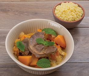 Фотография рецепта Тушеная баранина с курагой, тыквой и кускусом