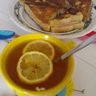 Гренки с сыром и ветчиной