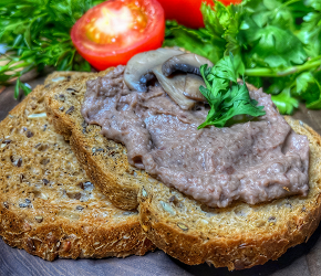 Фотография рецепта Паштет из красной фасоли с грибами