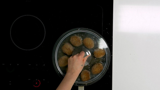 Фото шага рецепта Мясные котлеты с сыром 33930 шаг 7
